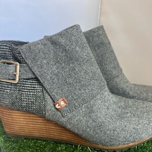 Dr. Scholl's Gray Flannel Ankle Booties with Wedge Heel